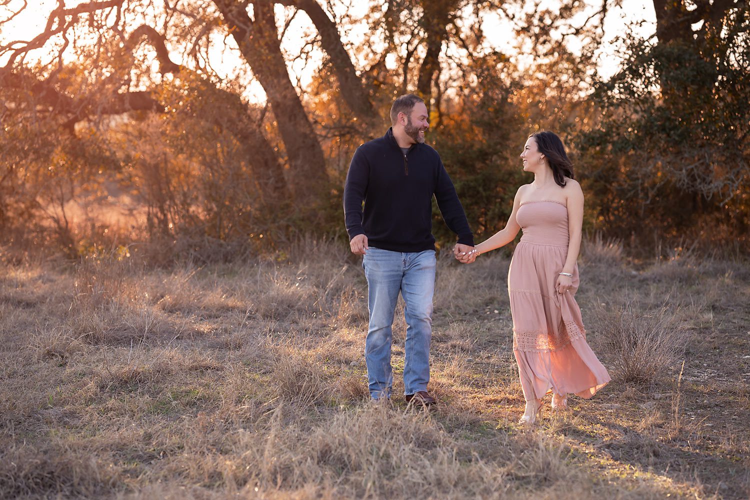 sony a7iii couple walking